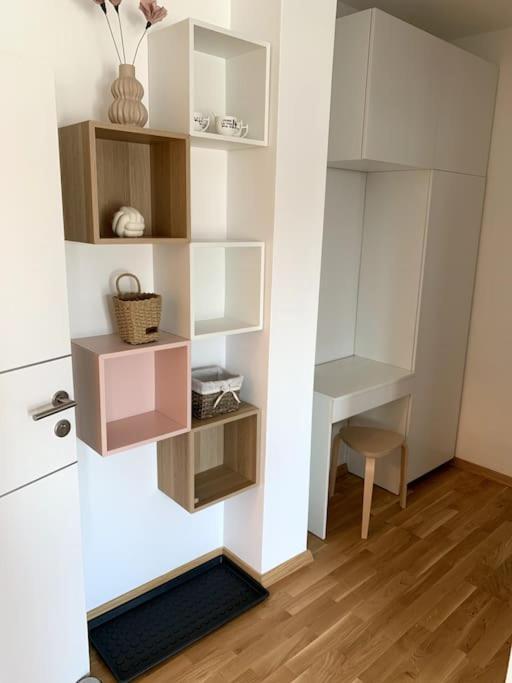 Deluxe Suites Anna 보디체 외부 사진